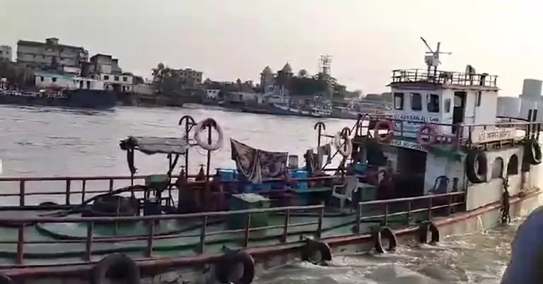 অয়েল ট্যাংকার